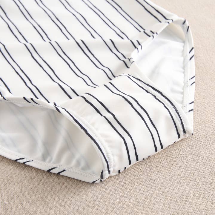 Dadati - Wholesale One Piece Swimsuit - Kids - Girls' white swimsuit with black stripes4