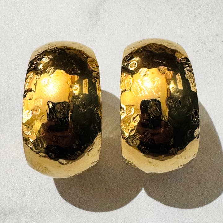 Malka Stainless Steel Hoop Earrings and other Purchase Wholesale malhas circulares. Free Returns & Net 60 Terms on Faire trending on Faire.