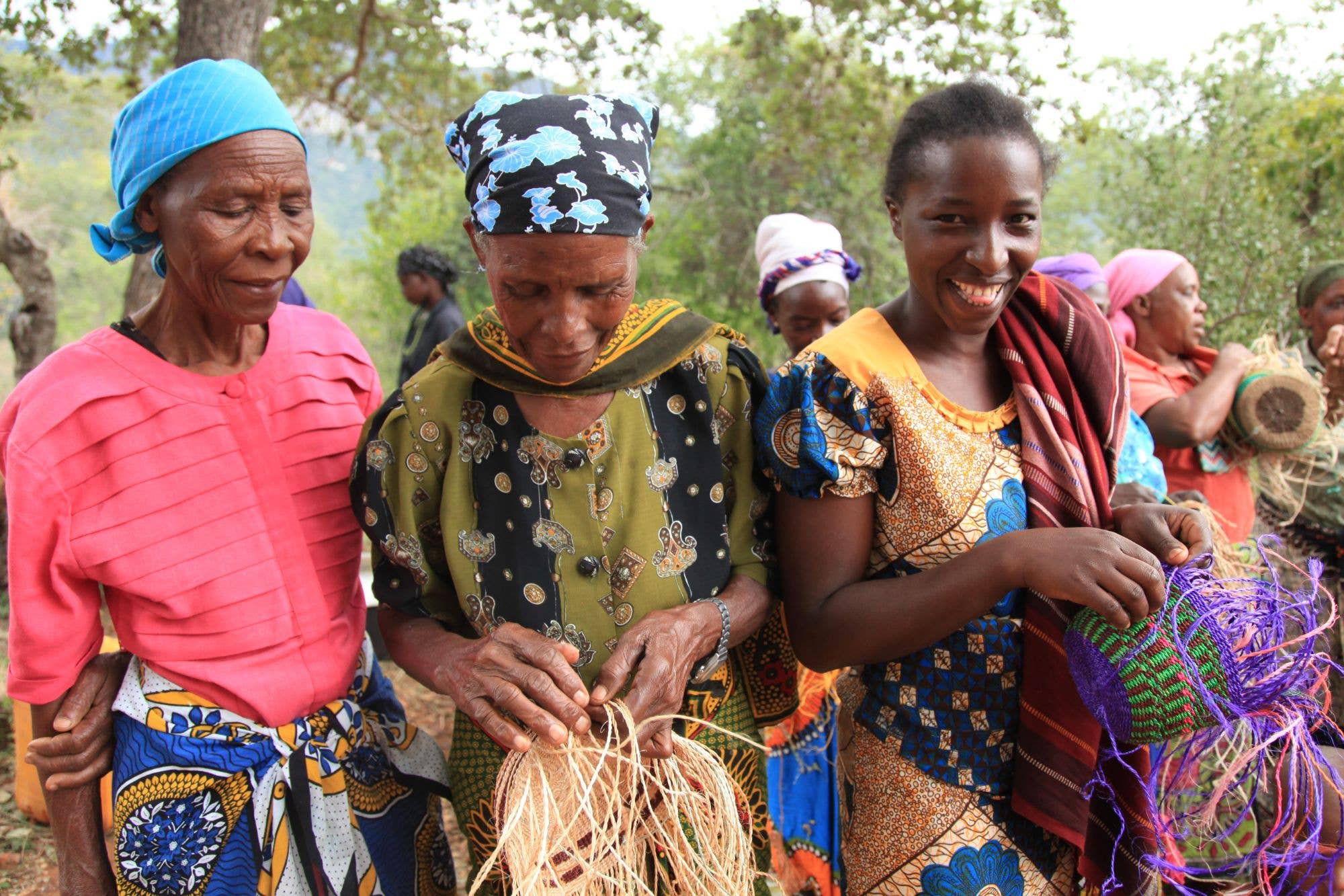 Multicolor MKATE: Pan único de tejido fino de venta al por mayor en Faire1