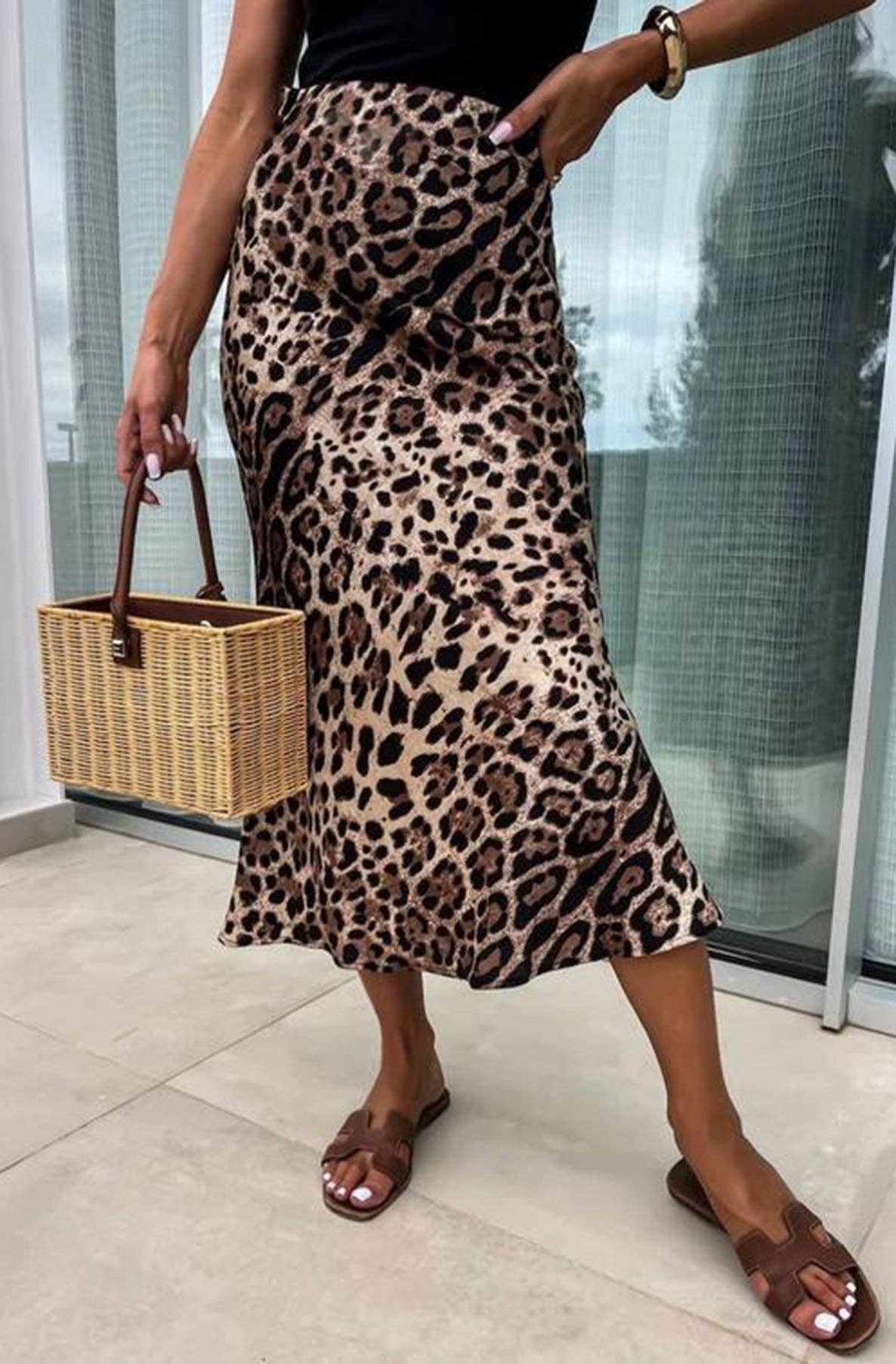 Brun Foncé Jupe mi-longue en satin à imprimé léopard Zara - Marron foncé en vente sur Faire1