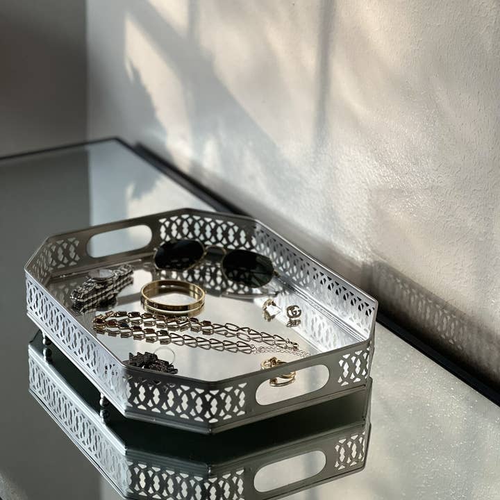 Plutus imports - Wholesale Decorative tray - Silver Plated Mirror Tray with Intricate Hand Cut Border1