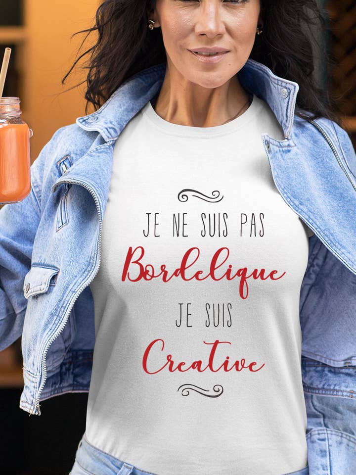 KREATIV T-SHIRT MED BORDELISK PRINT TIL KVINDER for engroshandel hos IALD