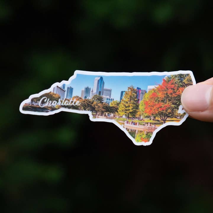 Autocollant Charlotte, NC pour la vente par Little Comfy Goods