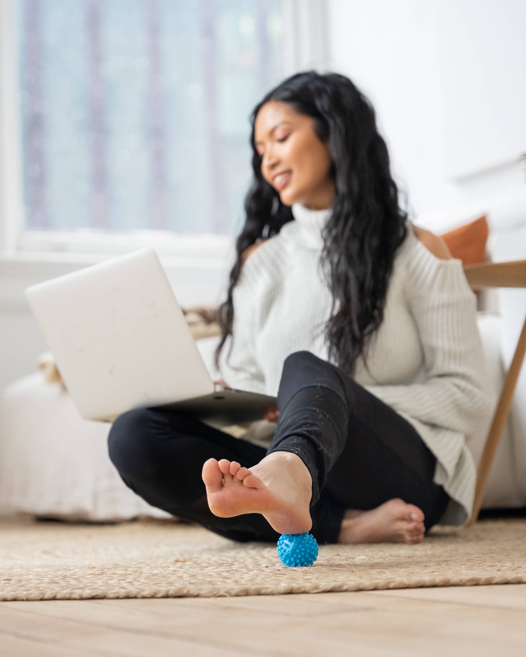 Spoonk Space Inc. - Wholesale Stress Relief Ball/Dough - Acupressure Groove Ball box (9 Balls)3