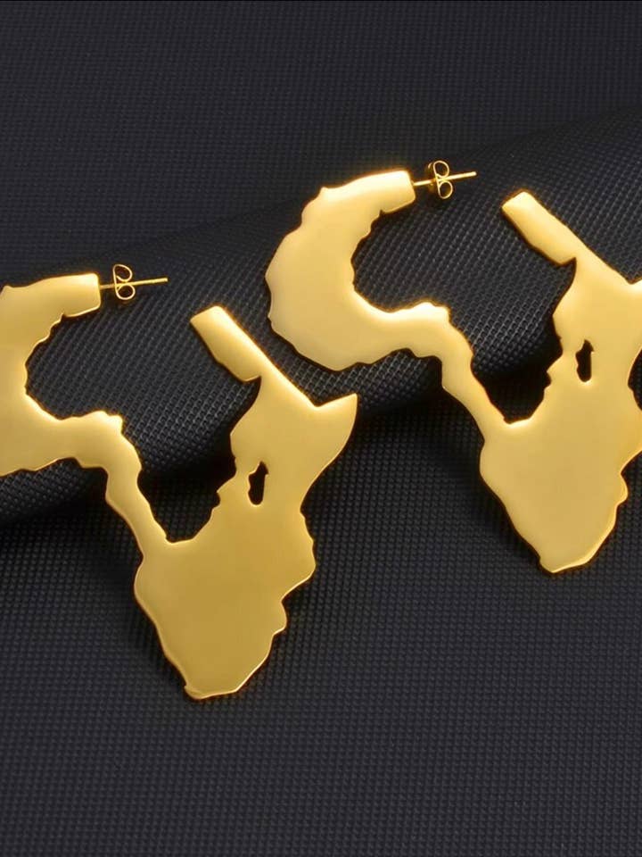 Kemirungi Earrings for wholesale by Veryldesigns