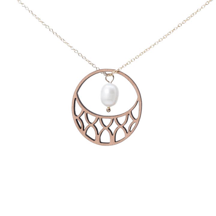 Mia Halskæde pour la vente par DIBB Design