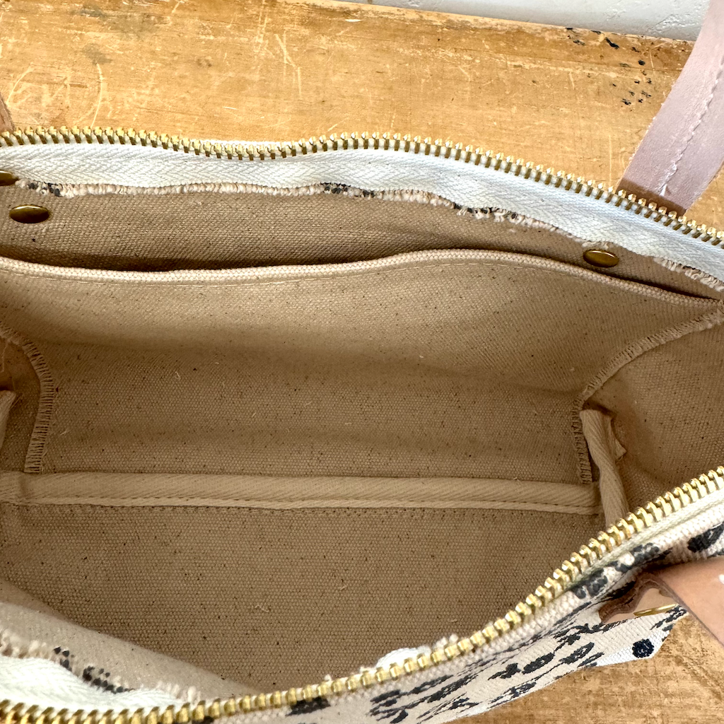 Erin Flett - Wholesale Satchel - Women's - New Satchel Bag in Neutral floral Aster Black4