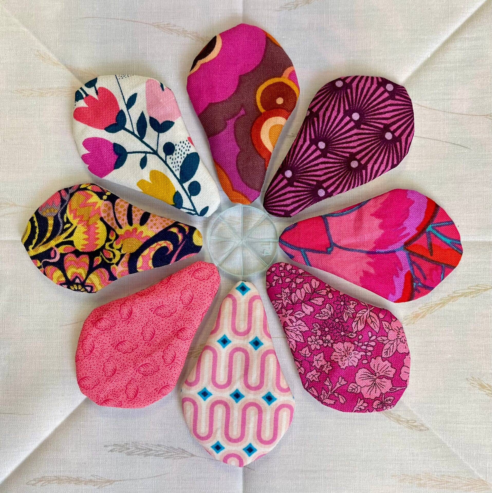 Free Bird Quilting Designs - Wholesale Quilt - 26. The Little Petals Quilt1