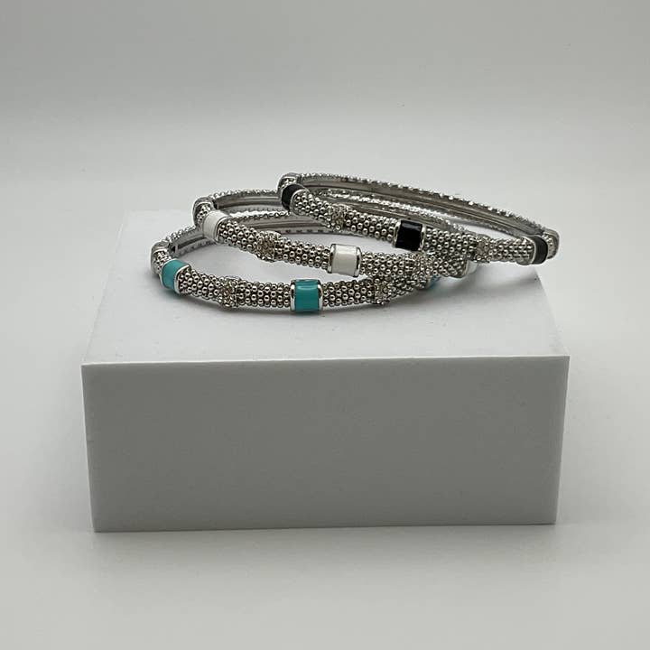 Mehrfarbiger Station Statement Armreif für den Großhandel von My Best Kept Jewelry