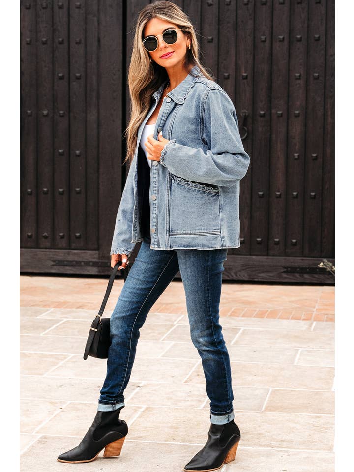 PRETTY BASH - Vente Veste en jean – femme - Veste en denim solide à col festonné avec poches plaquées et boutons.7