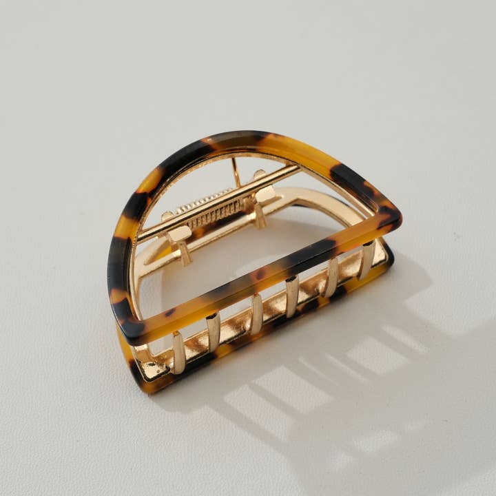 Adorro - Wholesale Hair Clip - Women's - Rosalie Core Classic Half Moon Metal Claw Clip - Small1