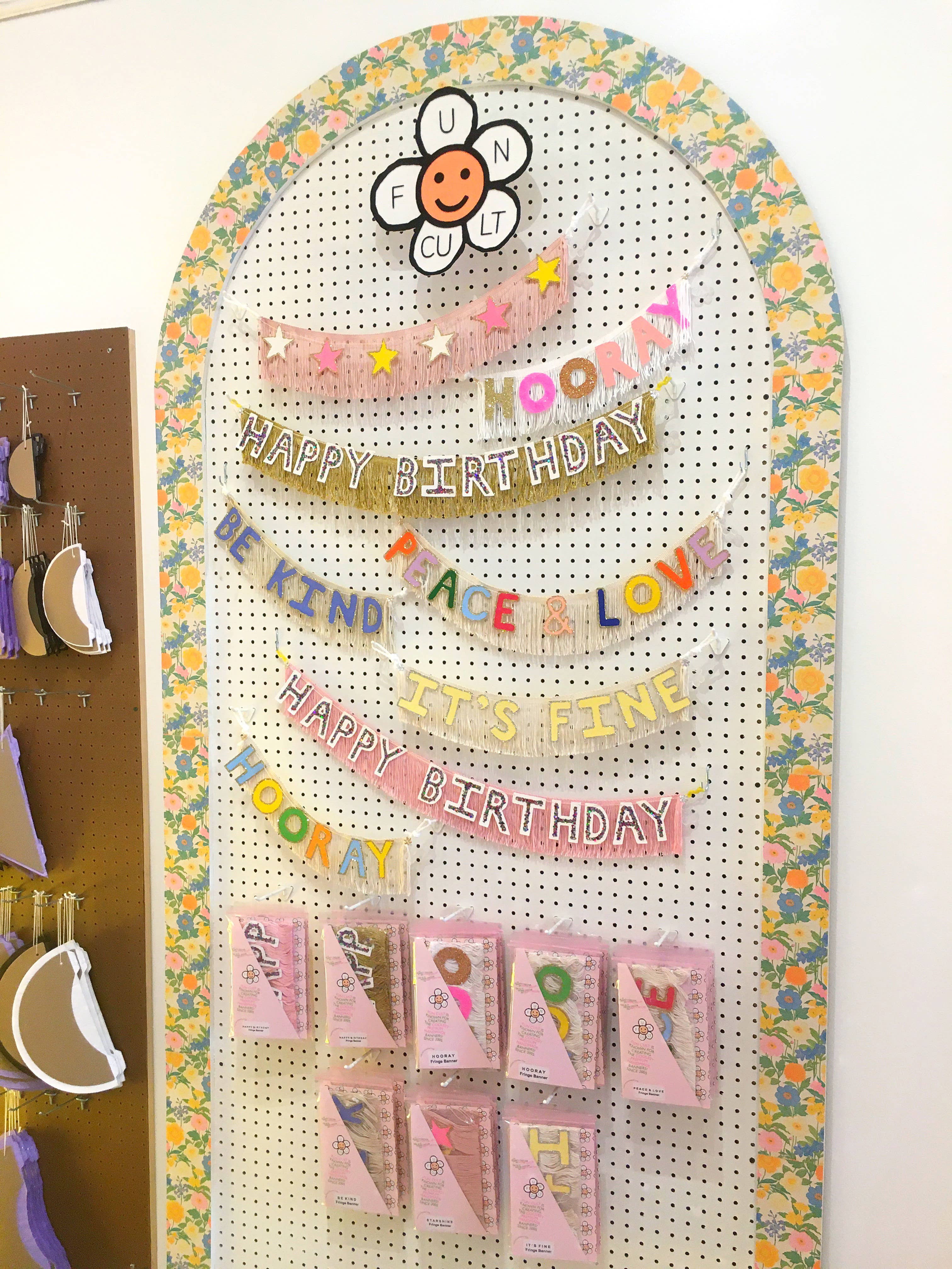 FUN CULT - Wholesale Bunting/Garland - Tulips Fringe Banner flower garland, floral garland, kids6