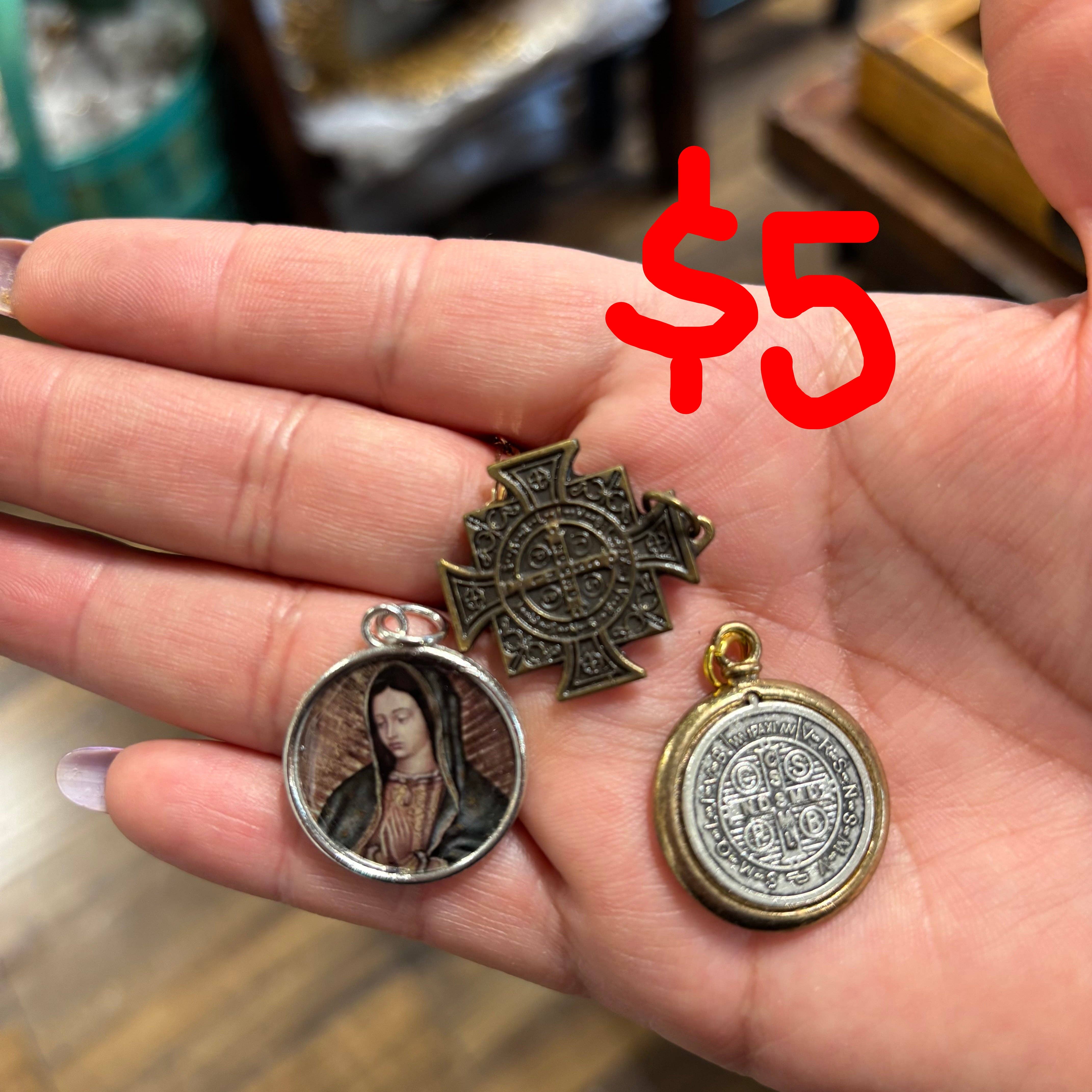 Love and Honor Jesus LLC – Engroshandel Armbånd med vedhæng – Charm Bar10