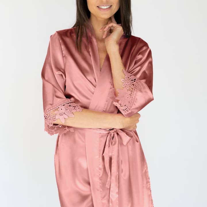 Robes de mariée en dentelle Dusty Rose Lila, robe de demoiselle d'honneur en satin de soie pour la vente par GiftsbyPR
