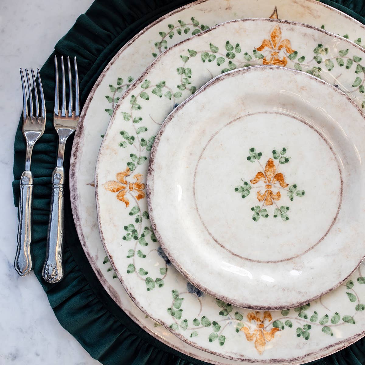 Arte Italica & Crown Linen Designs - Wholesale Salad Plate - Medici Salad/Dessert Plate2