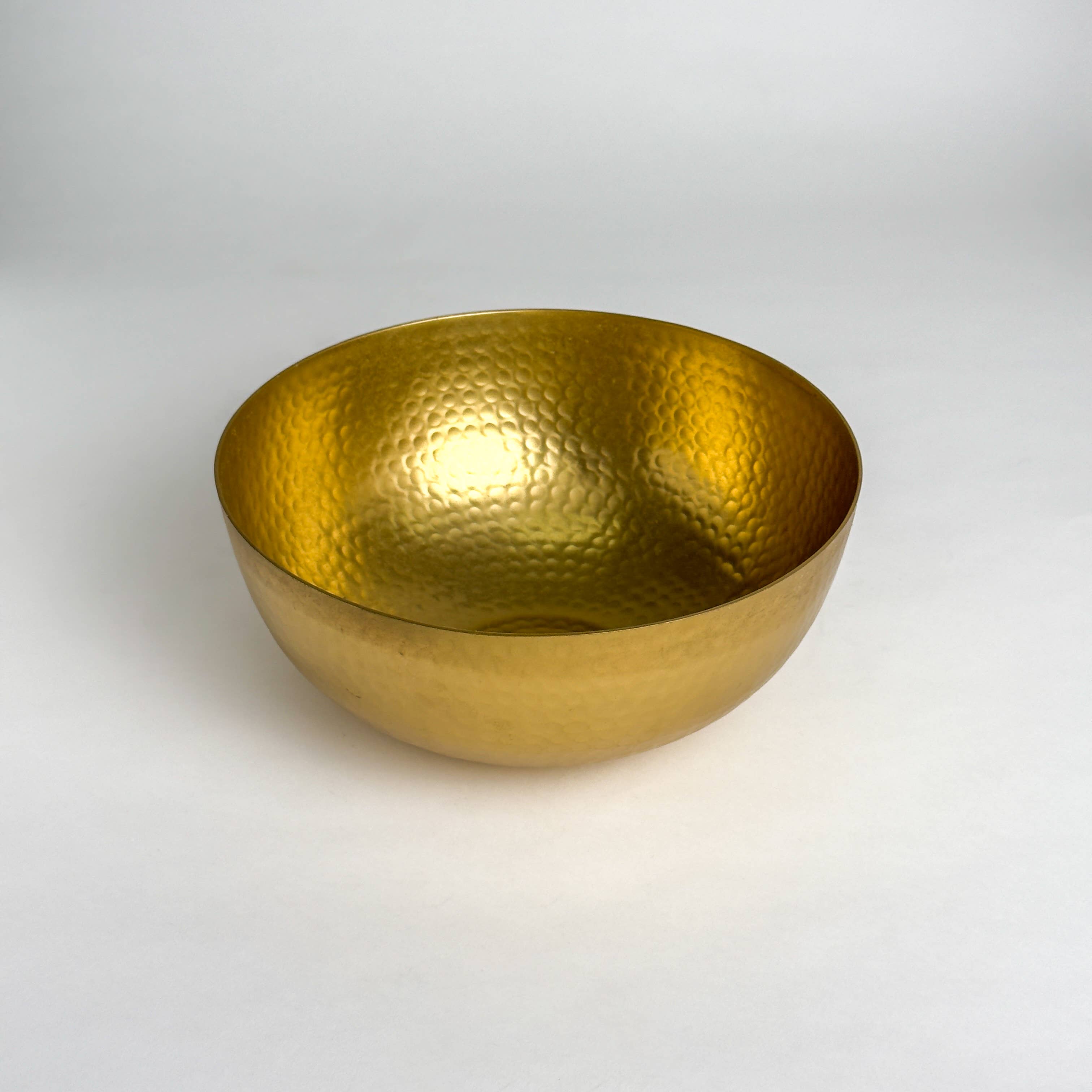 India Handicrafts Inc - Venta al por mayor Bandejas/platos/boles decorativos - CUENCO DORADO MARTILLADO2