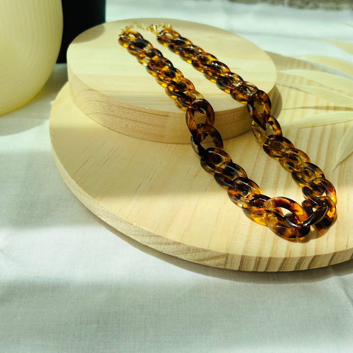 Lavender Avenue - Wholesale Link & Chain Necklace - Small Tortoise Shell Chain Link Necklace, Retro Boho6