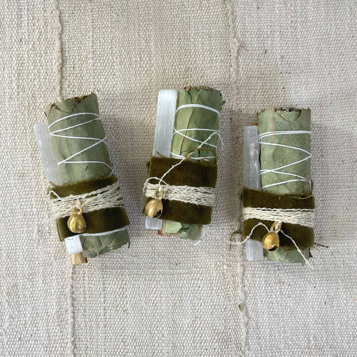 Joy Brass Bell Eukalyptus-Paket für den Großhandel von Catherine Rising