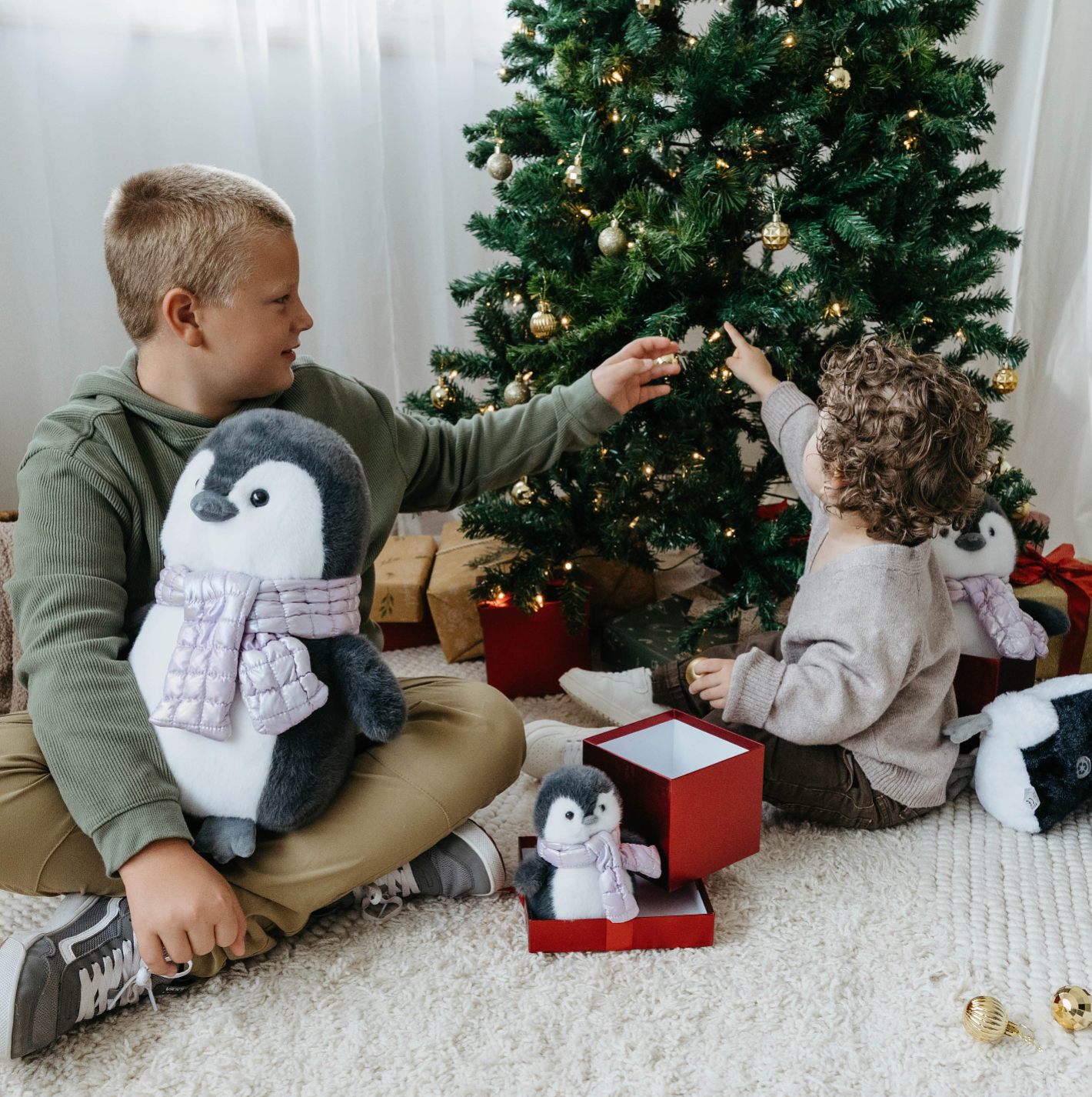 The Petting Zoo - Wholesale Stuffed/Plush Toy - Kids & Baby - Holiday Icey Penguin Small 9" (23cm) Eco-Plush2