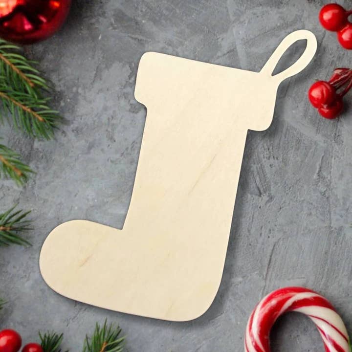 Panneau en forme de chaussette de Noël en forme de bois à découper au laser pour la vente par KobasicCreations