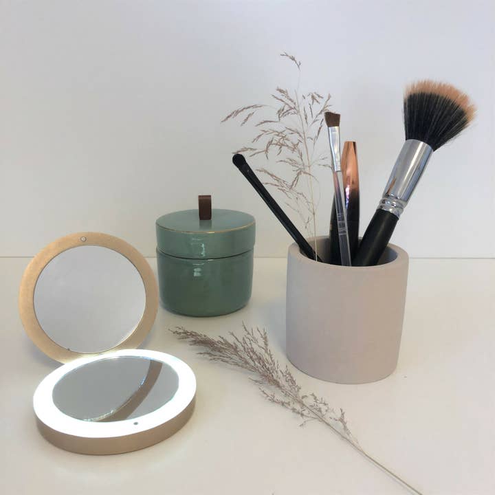 Make-up børsteholder for engroshandel hos Kreativwerkstatt Sandberger