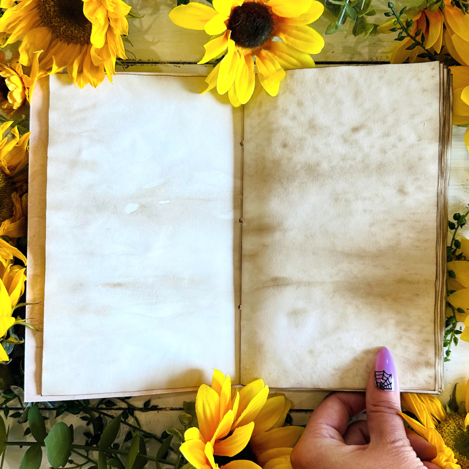 NOMAD Moon Magic - Vendita all'ingrosso Diari/agende - Diario estetico vintage fatto a mano, design Bookish Reader4