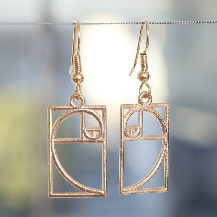 Middelgrote Gouden Ratio Oorbellen (Metaal) voor wholesale door Hanusa Design