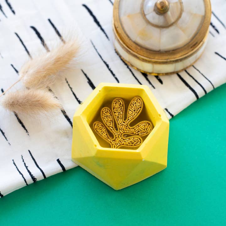 Silicone Mould - 7cm Multi-Facet Pot et autres tendances Résultats pour moules pour céramique en vente B2B. Retours gratuits et paiement à 60 jours sur Faire sur Faire.