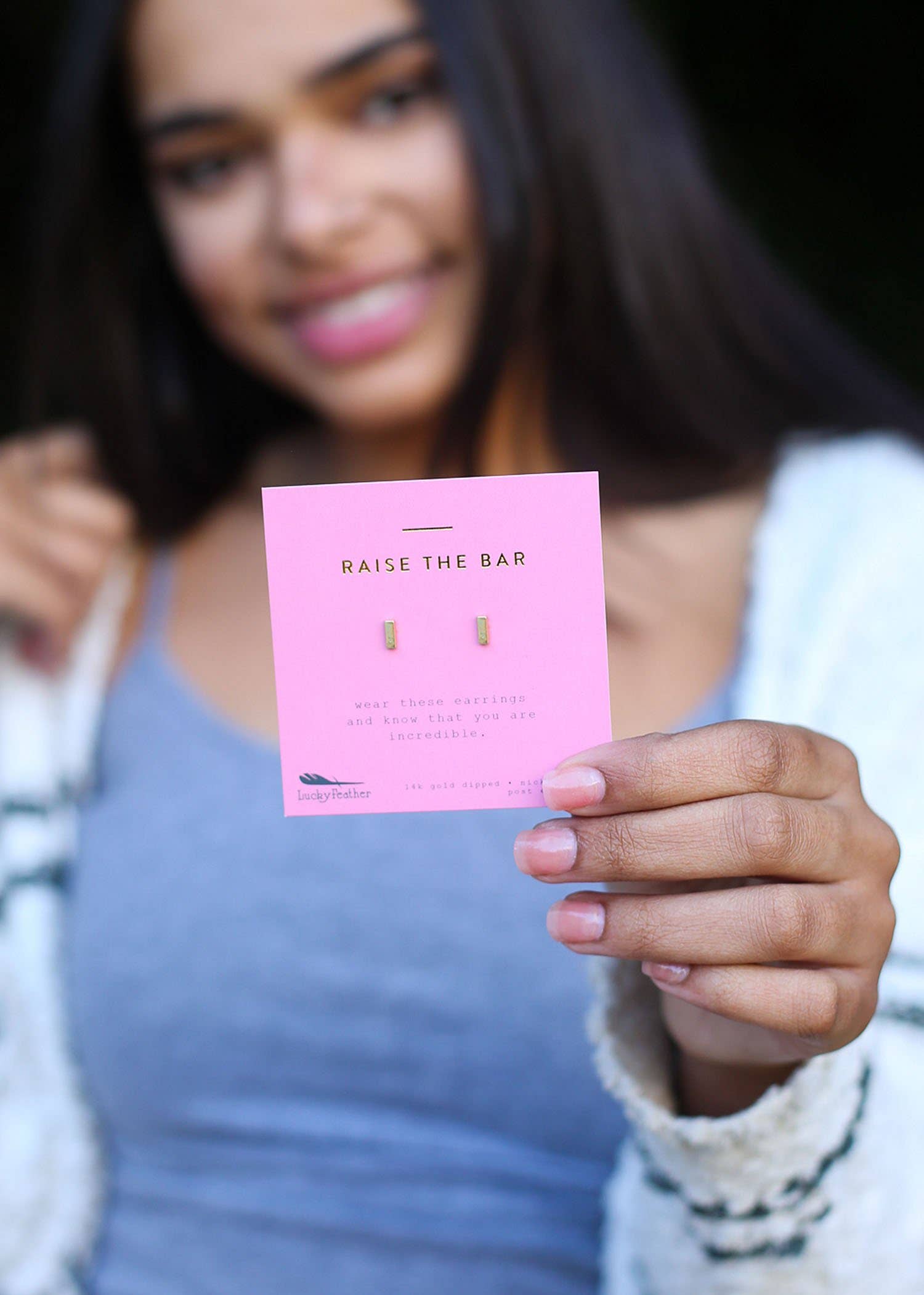 Lucky Feather – Engroshandel Ørestikkere – New Moon guld øreringe - RAISE BAR3