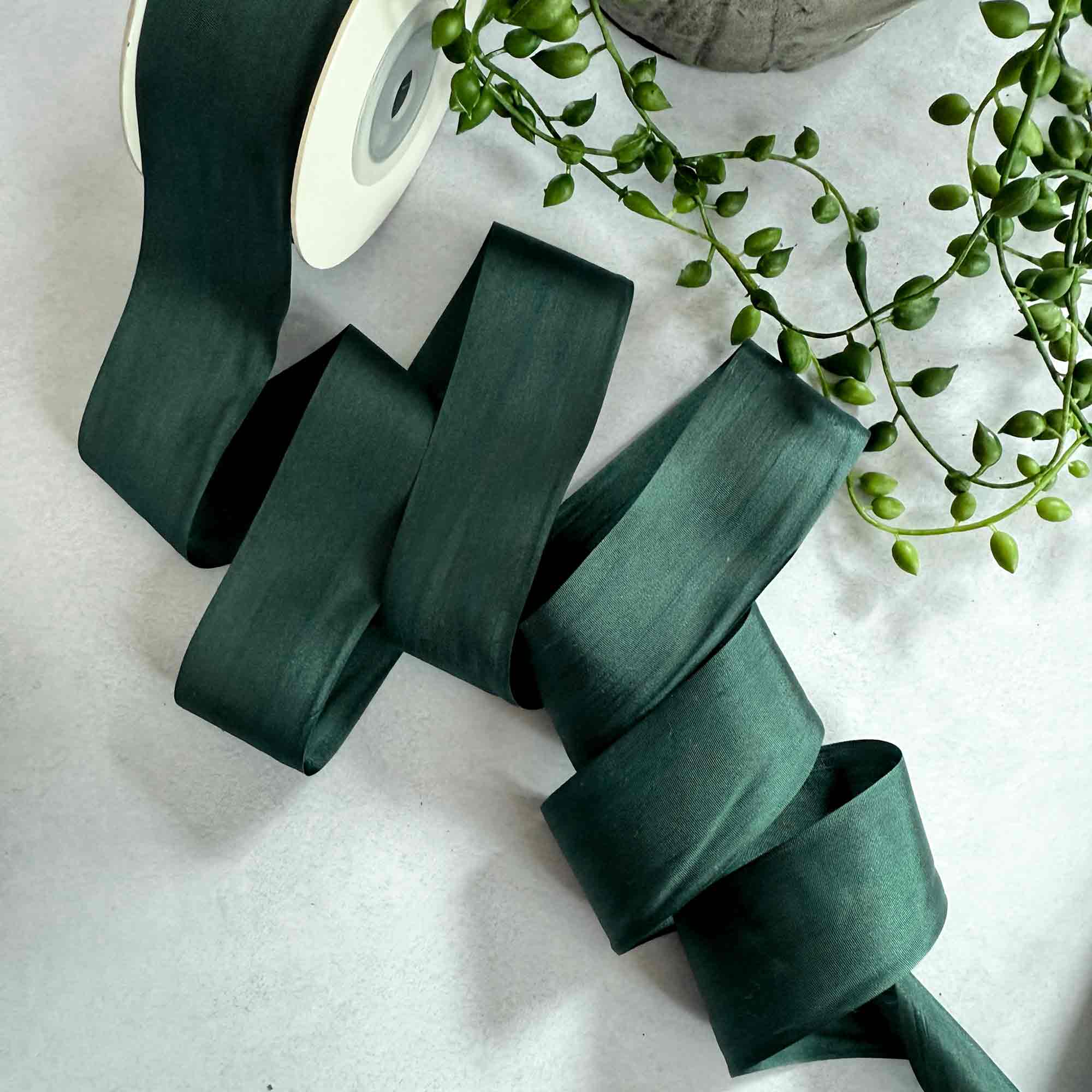 The Natural Paper Company - Wholesale Ribbon - Gift Wrapping - Silk Closed Edge Ribbon in Forest Green1