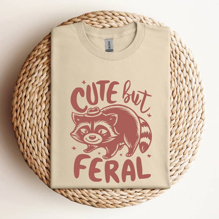 Camiseta DTF Lindo pero Salvaje para venta al por mayor de Vs design shop boutique