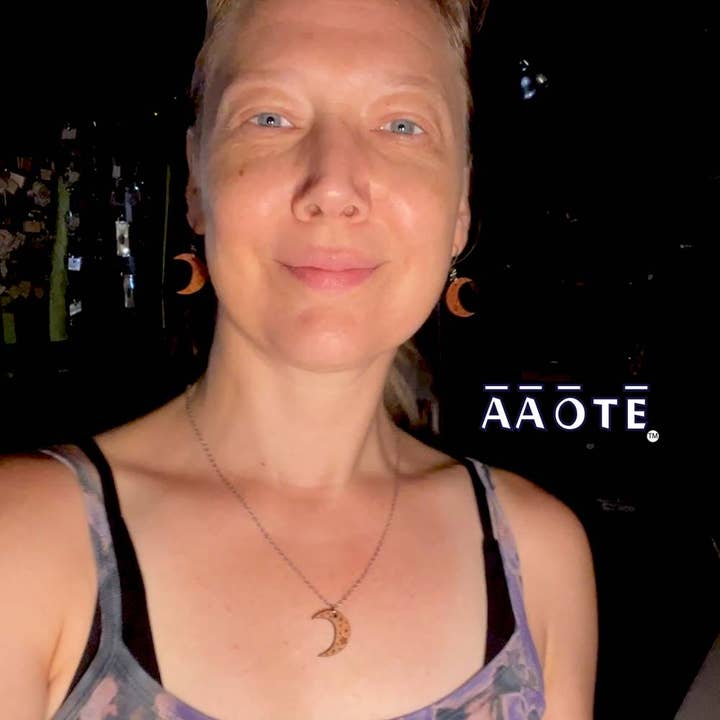 AAOTE - Wholesale Aromatherapy necklace - Wood Essential Oil Diffuser Minimalistic Necklace11