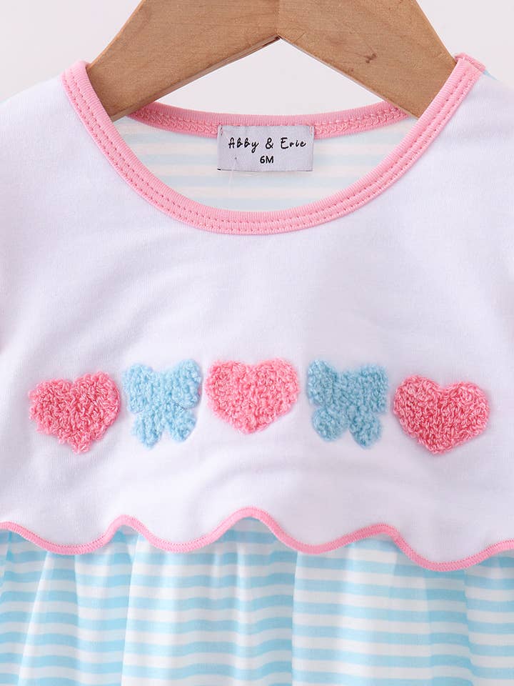 Mom & Co. - Vente Barboteuse – bébé - Barboteuse à volants avec broderie d'ours bleu4