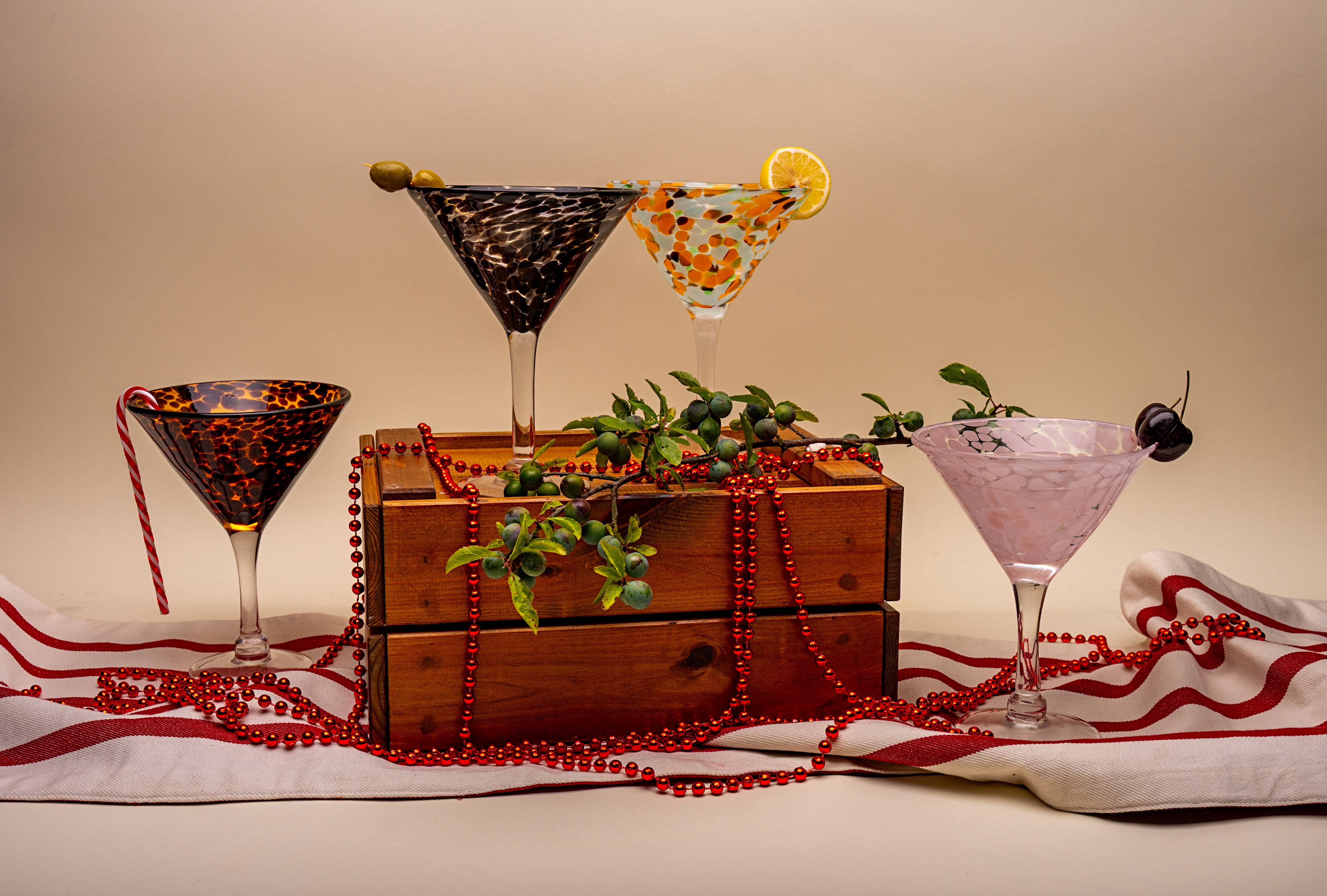 The Glass House Wholesale Interiors Ltd. – wholesale Cocktail/liquor glass – Large Martini Glass: Blush Pink2