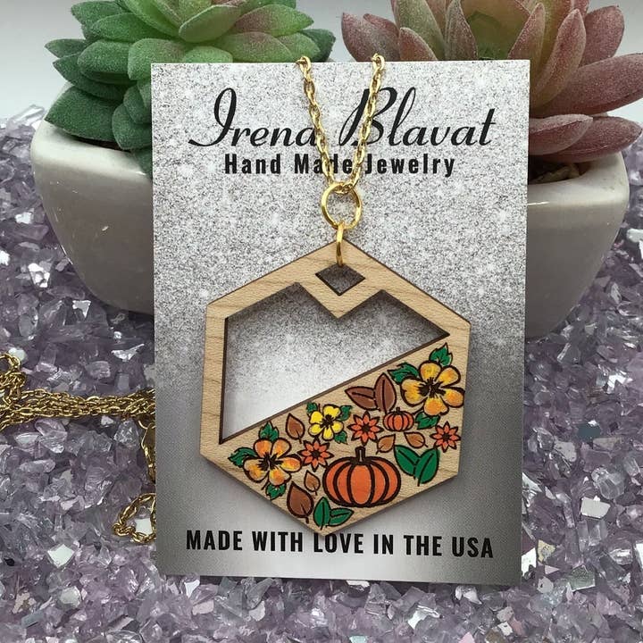 Pumpa Fall Drop hänge på 30 ”gul kedja för wholesale av Irena Blavat Designs