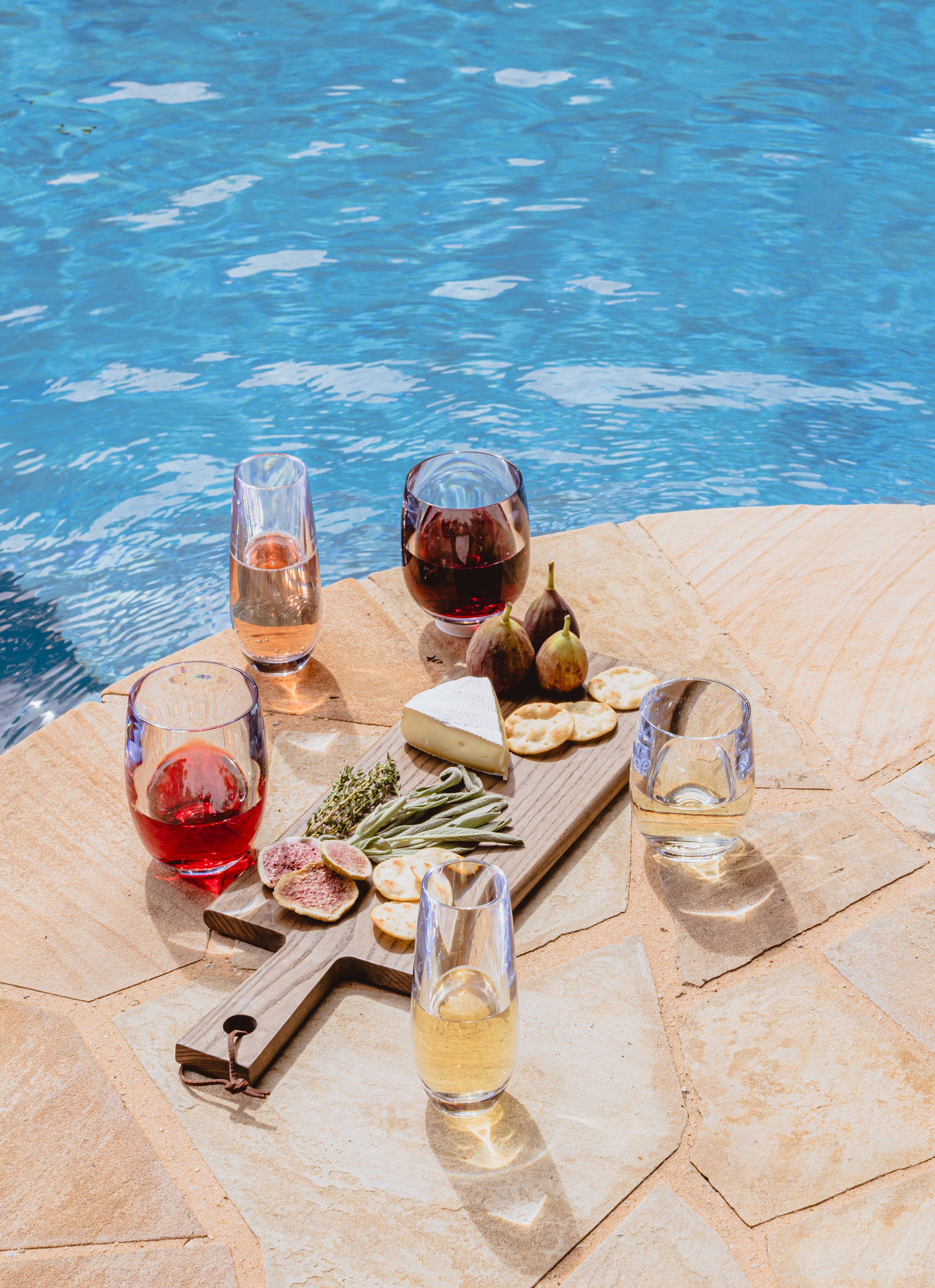 clear Oasis 11 oz. Burgundy for wholesale on Faire3