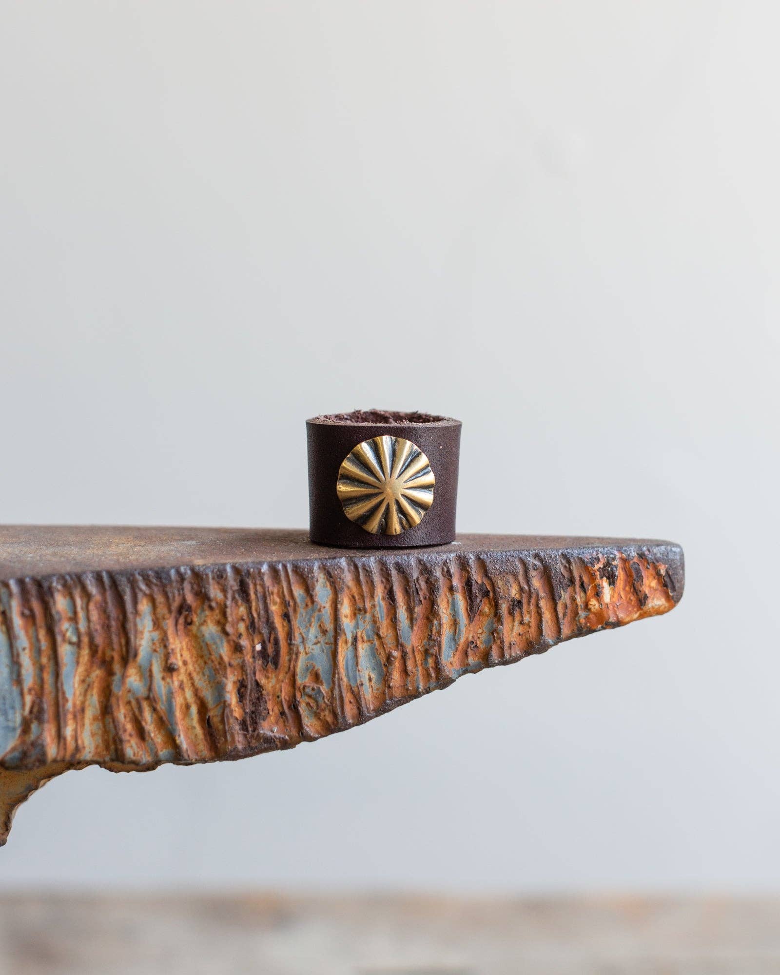 Crossbow Leather - Wholesale Scarf Clip - Women's - LEATHER SCARF SLIDE3