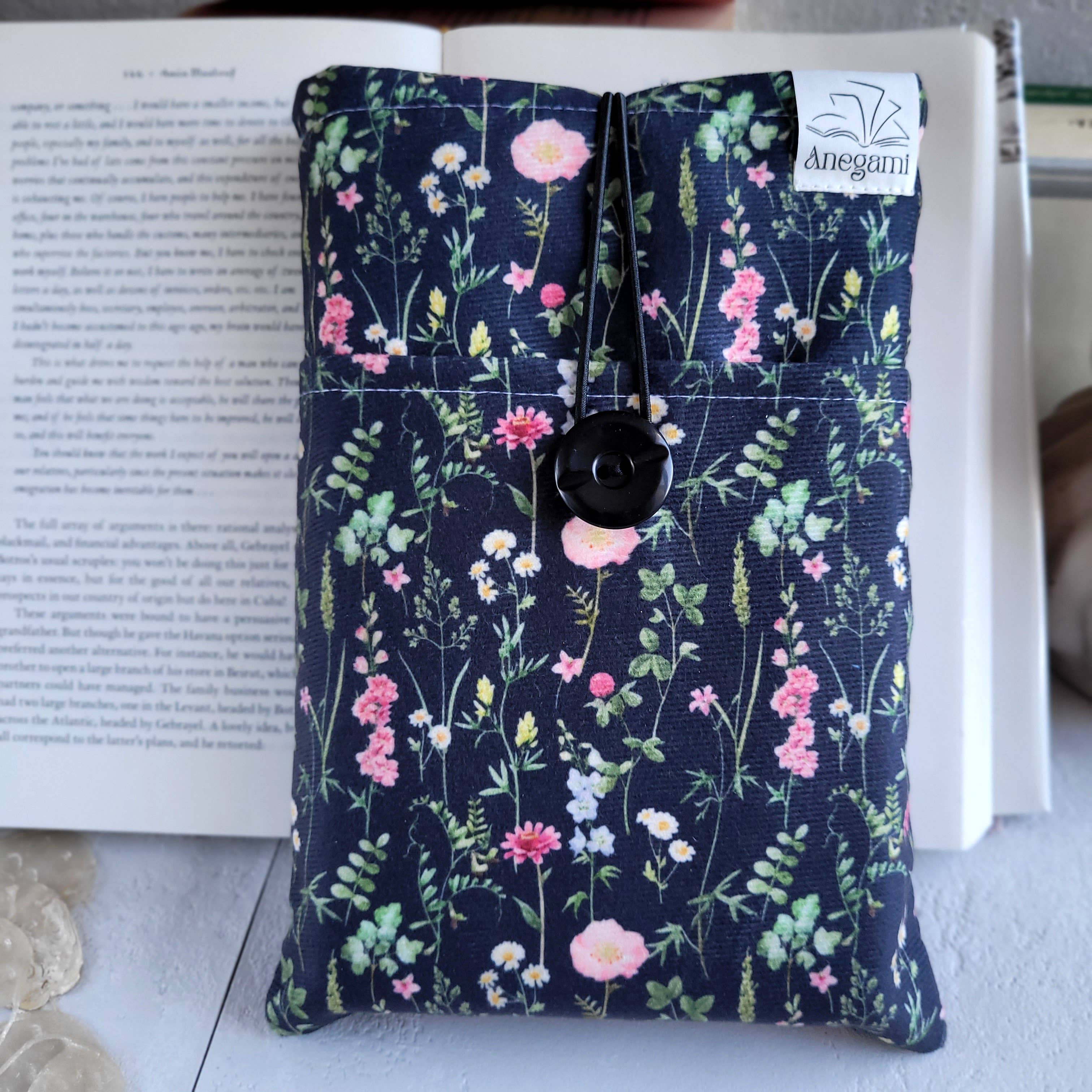 Anegami Bookish Boutique - Wholesale Book Cover - Wild Flower Book Black Book sleeve6