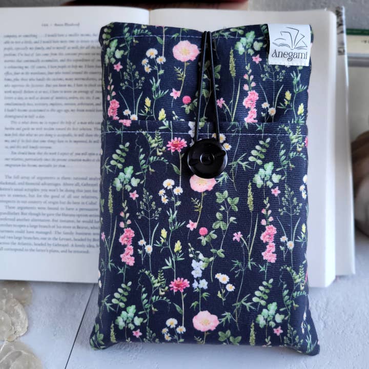 Anegami Bookish Boutique - Wholesale Book Cover - Wild Flower Book Black Book sleeve6