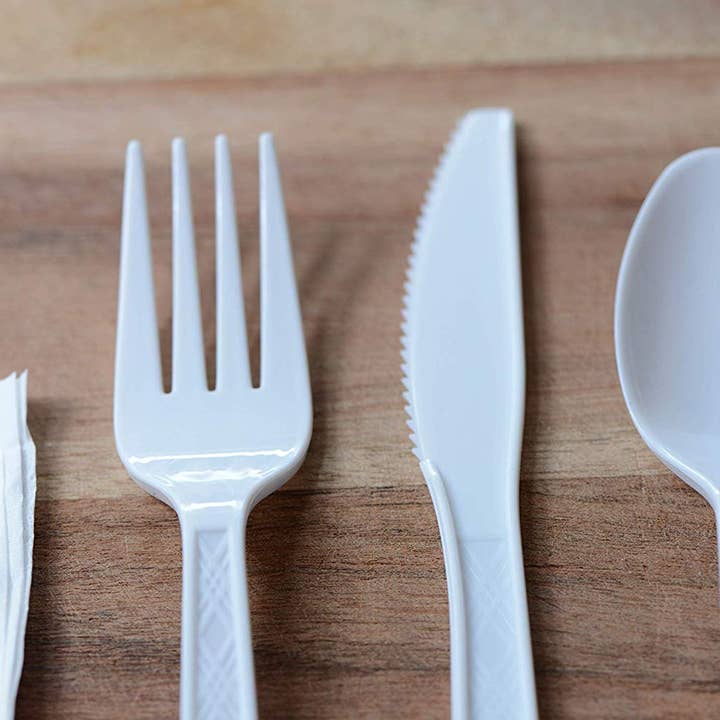 EcoQuality - Wholesale Assorted Cutlery Set - Disposable Plastic Wrapped White Heavy Duty Cutlery Kit 4 in2