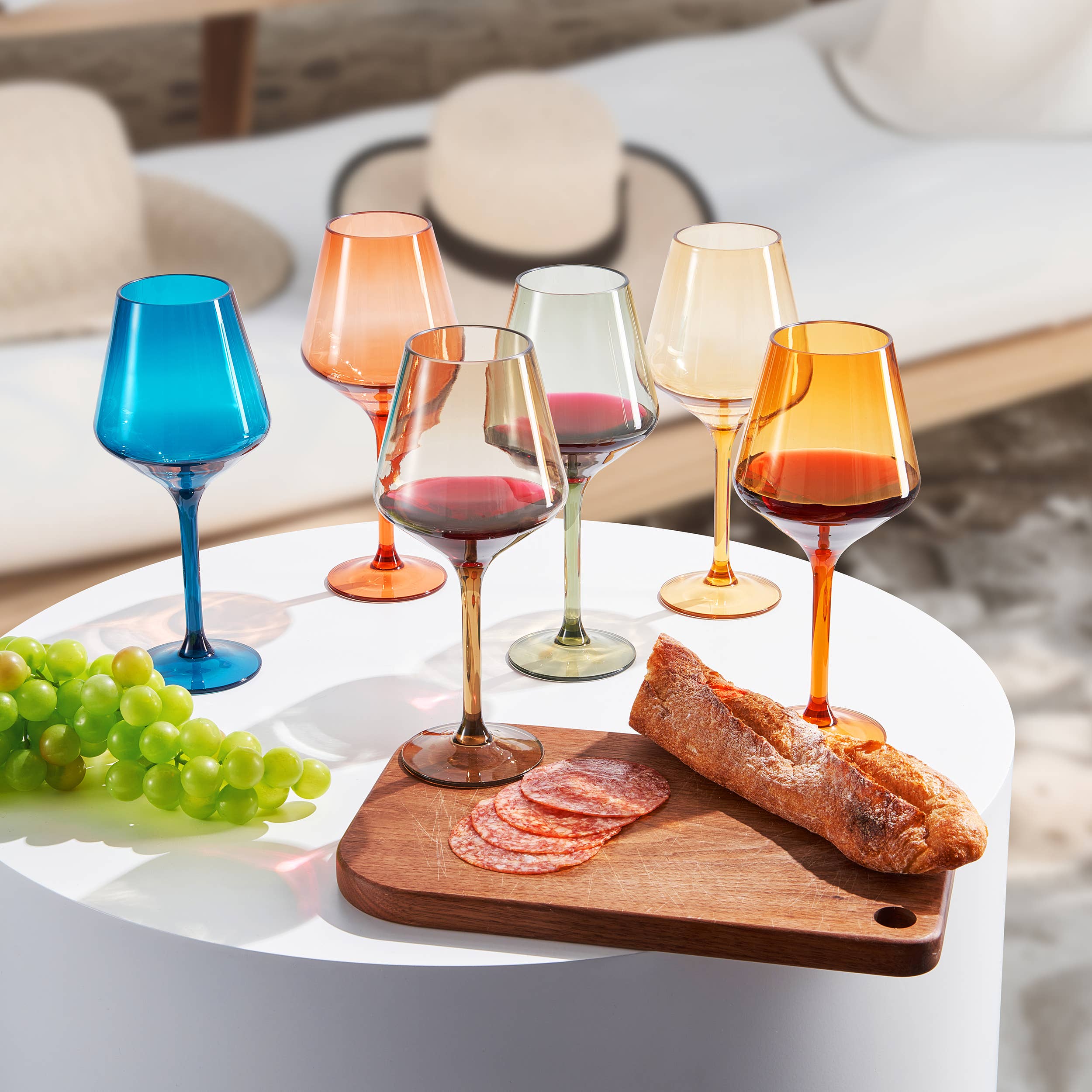 The Wine Savant /  Khen Glassware – Großhandel Weingläser – Plastik Acrylfarbene Weingläser mit Stiel, 12er-Set2