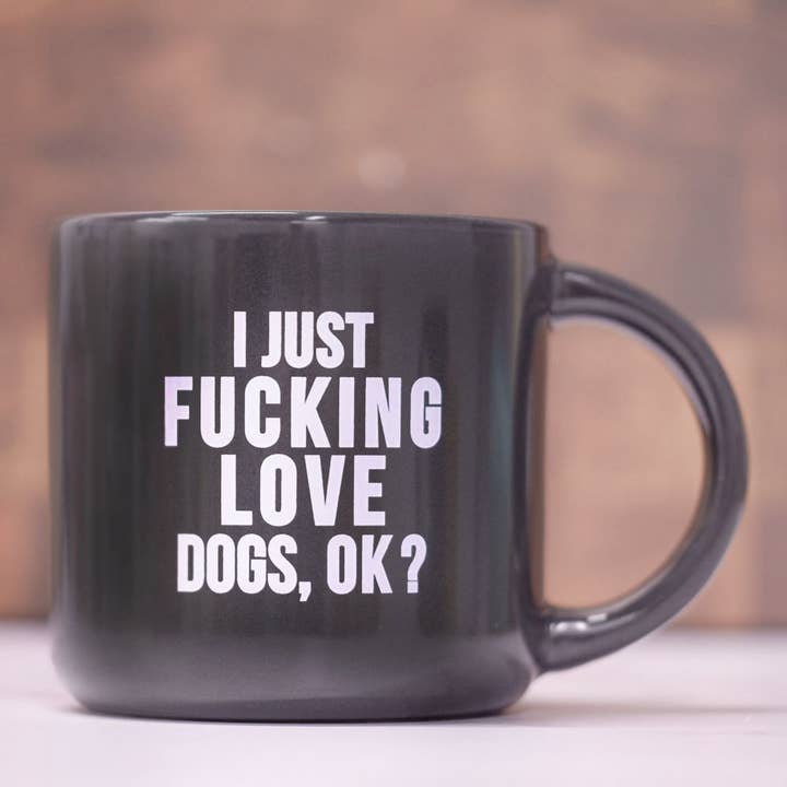 J'adore les chiens... Mug en céramique. Lot de 12 étuis pour la vente par Meriwether