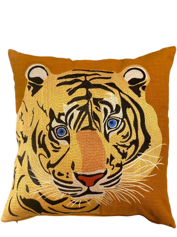 Cushion Tiger excl filling CO32020 voor wholesale door De Weldaad Authentic Interior