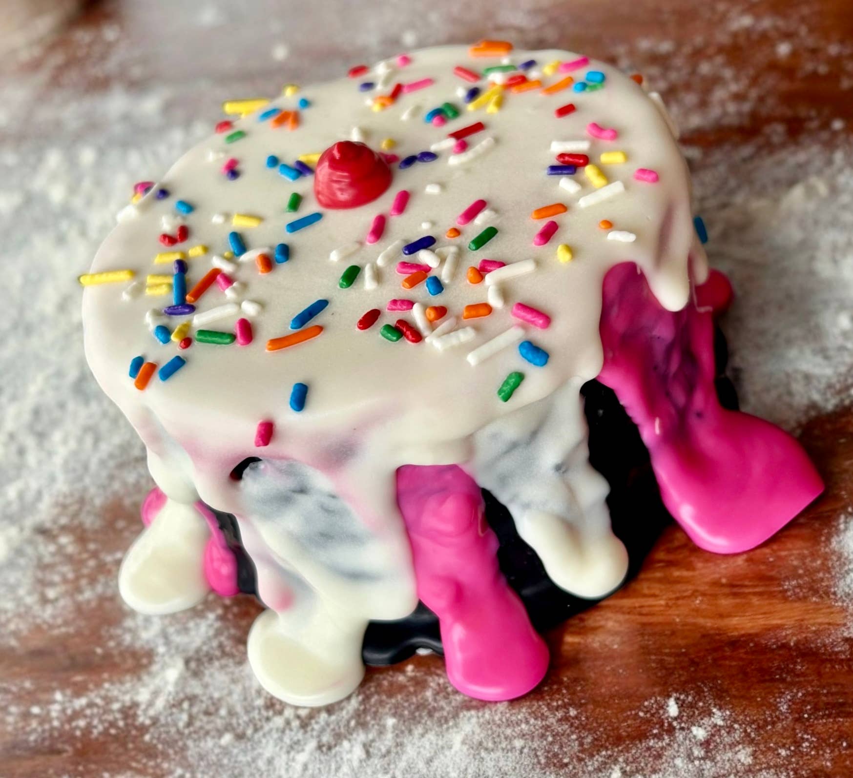 YumYum4DOGS - Wholesale Pet Treats - Dog - Neapolitan “ICE CREAM” Dog Cake Treat3