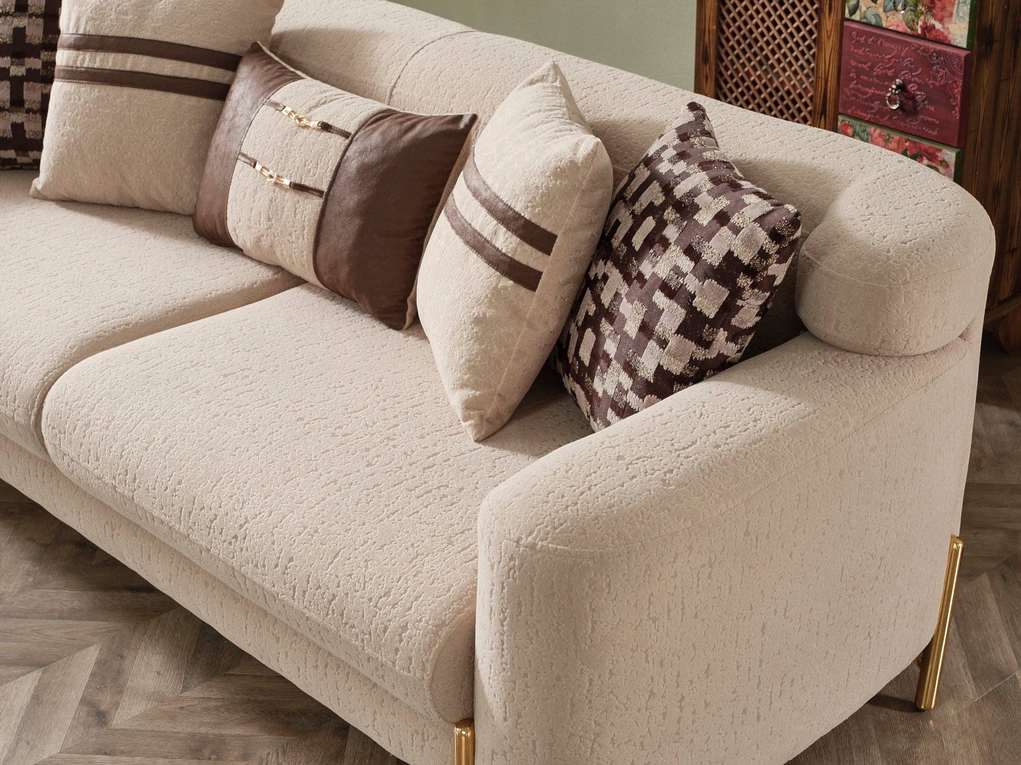 Beige Shelby Stationäres Sofa Beige für den Großhandel auf Faire9