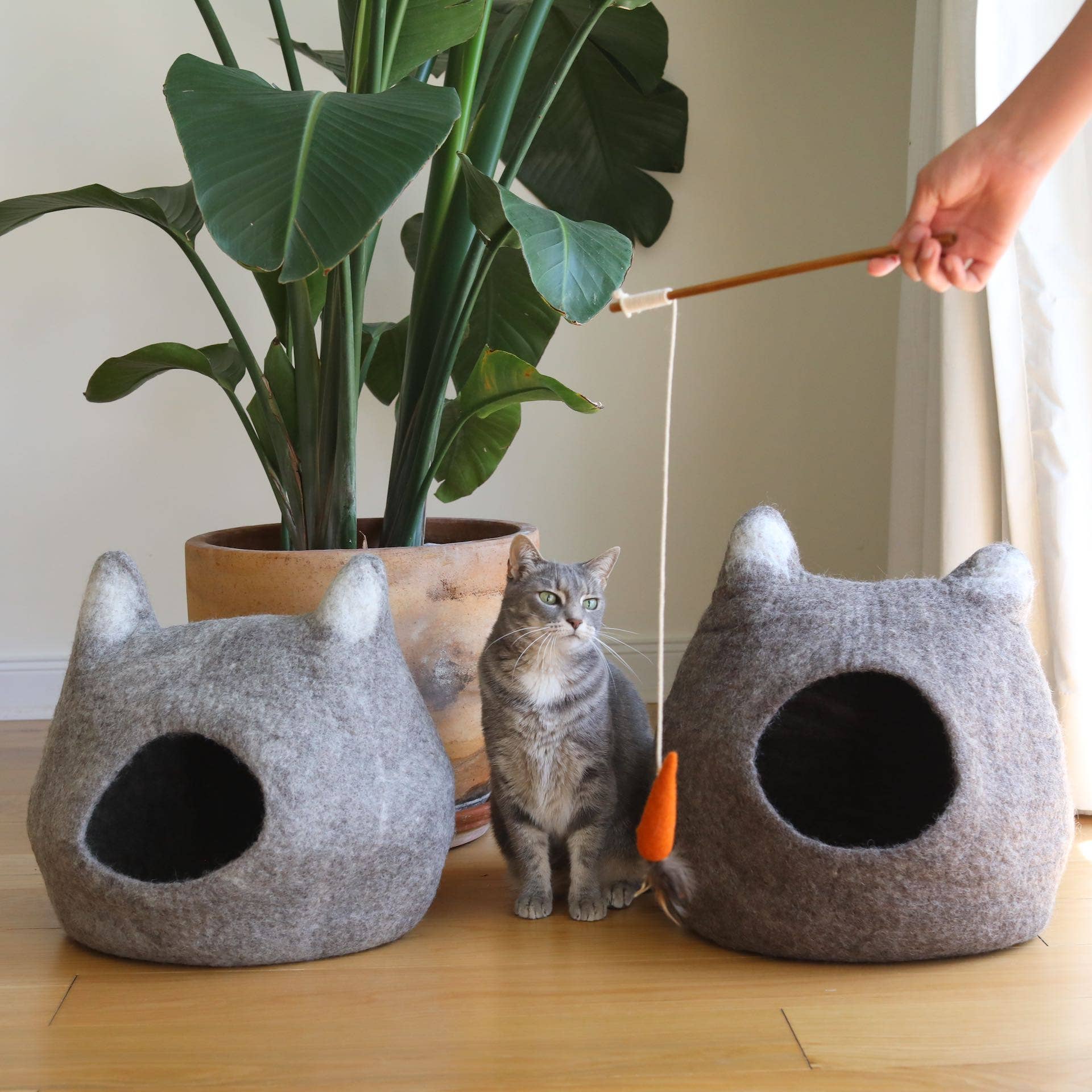 Ganapati - Wholesale Pet Cave - Cat/Dog - Handmade Felt Cat Cave1