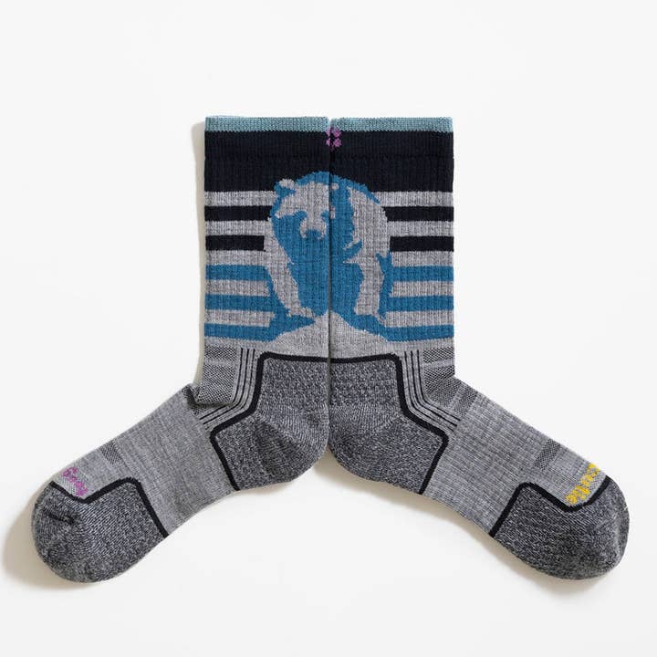 ToughCutie – Großhandel Socken – Damen – Wander-Crew „Sasha the Fierce Bear“ aus Merinowolle11