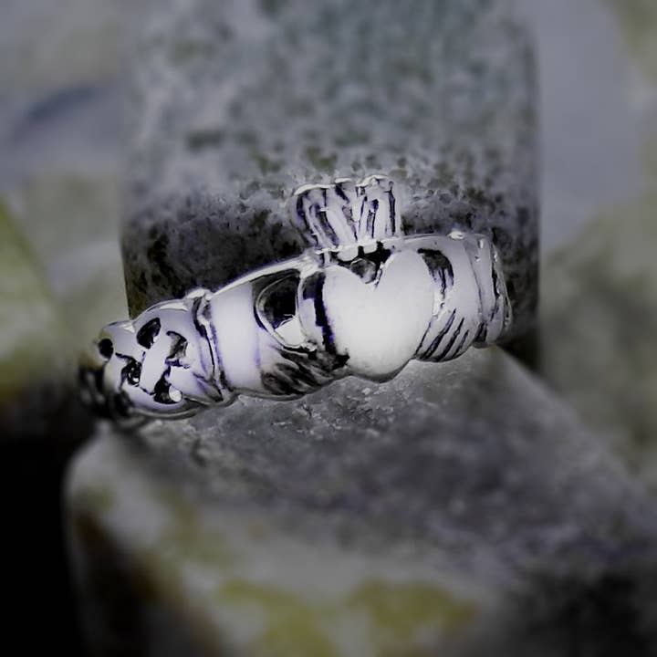 Celtic Claddagh for wholesale by CLANDELA