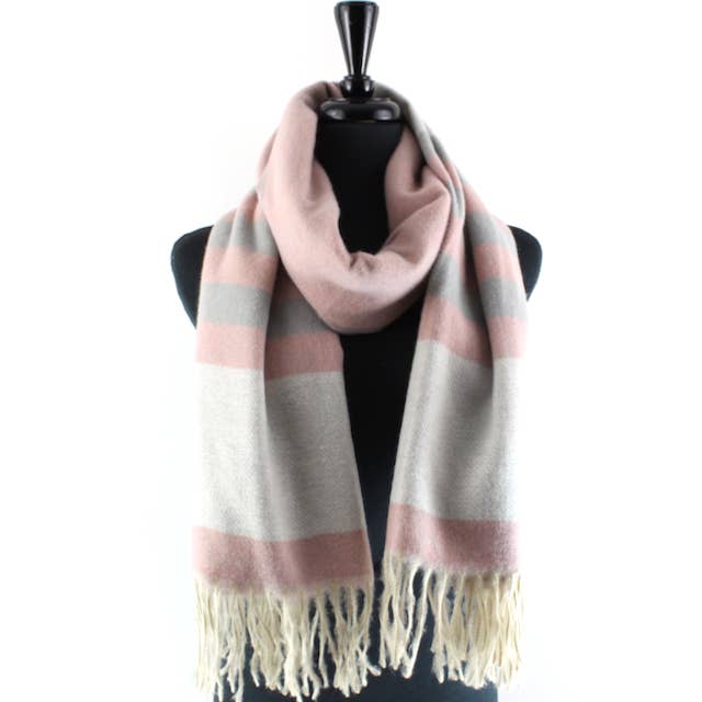 Écharpe à neige anglaise S23256 pour la vente par Pretty Persuasions