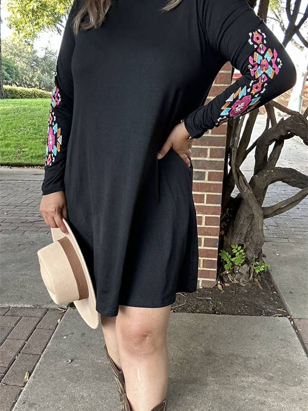 luluclothes - Wholesale Dress - Women's - BQ15496 Embroidery w/side pockets women black dresses